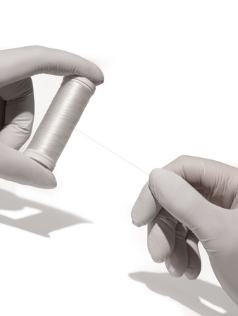 VERY THIN AND STRONG PRE-DRAWING THREAD (600 M)